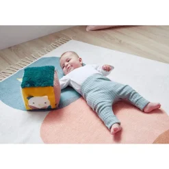 Cubo de tela con texturas