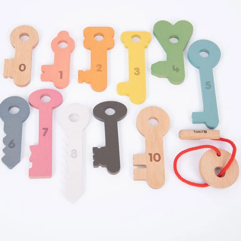 Llaves de madera de colores para contar del 0 al 10