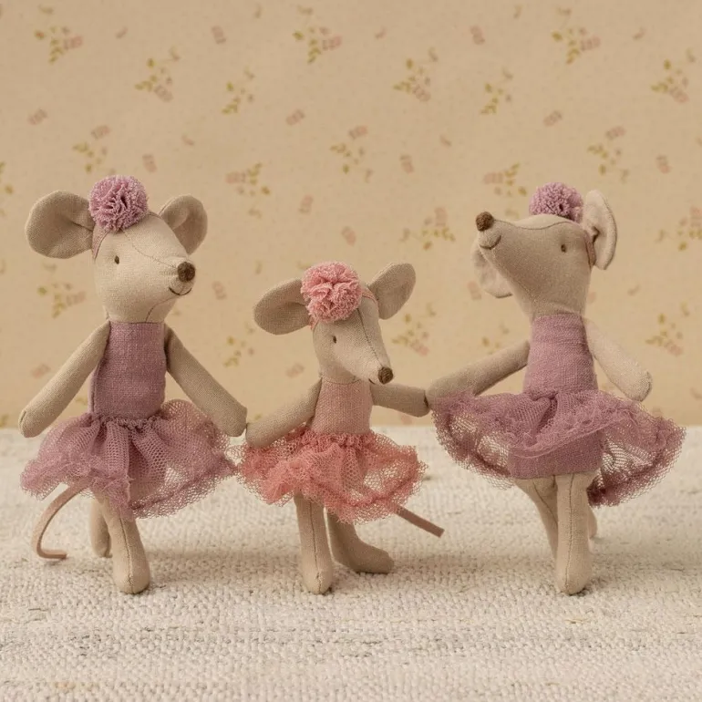 Ratita con diadema y pompón rosa 13cm. Maileg