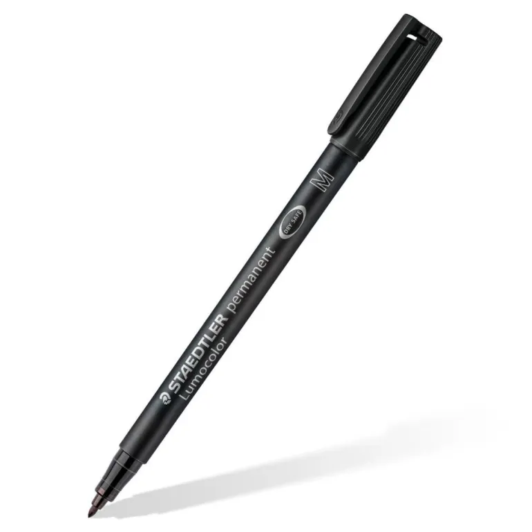Rotulador permanente Lumocolor punta media negro