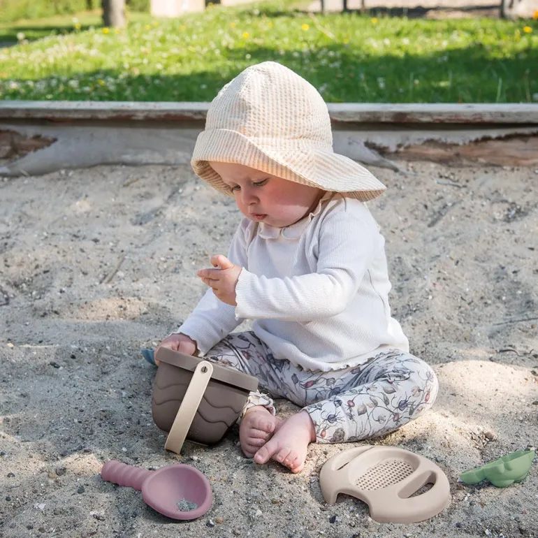 Set cubo de playa con accesorios Eco Green Bean, colores surtidos