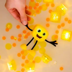 Set personaje Alex y 2 cubos amarillos con luz Glo Pals